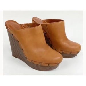 Jessica Simpson Clog With Wedge JS Gailen Camel/Tan Size 8 Stud Trimmed Mule